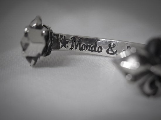 Mondo&RoS「Lily Crown Triangle Wire Bangle 」
